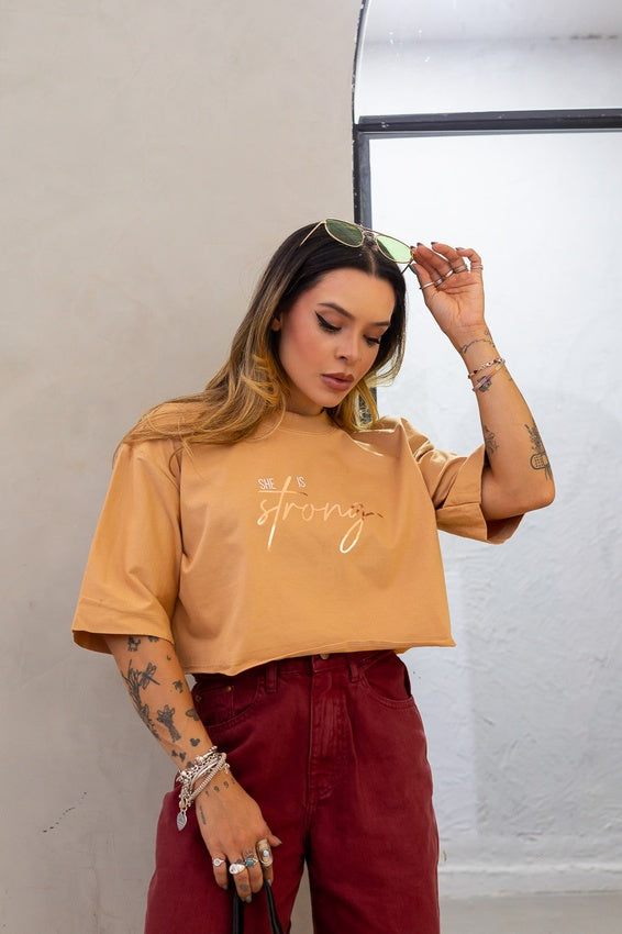 Cropped oversized feminino estampado de algodão sustentável