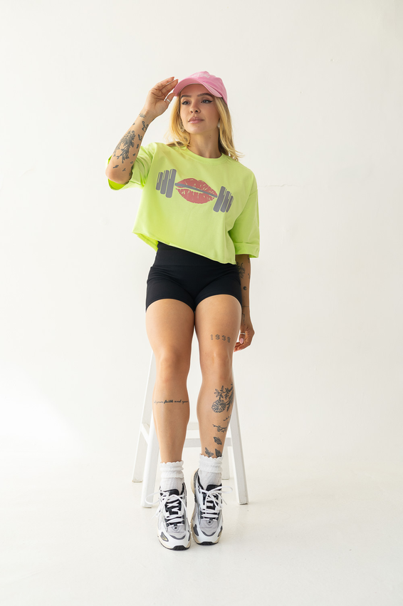 Cropped oversized feminino estampado de algodão sustentável