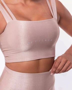 Conjunto canelado de calça cós alto com top alça tripla e faixinha