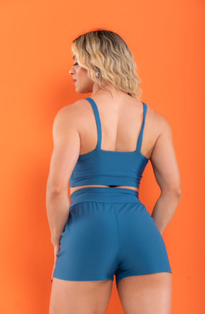 Conjunto de top alça e shortinho com bolso